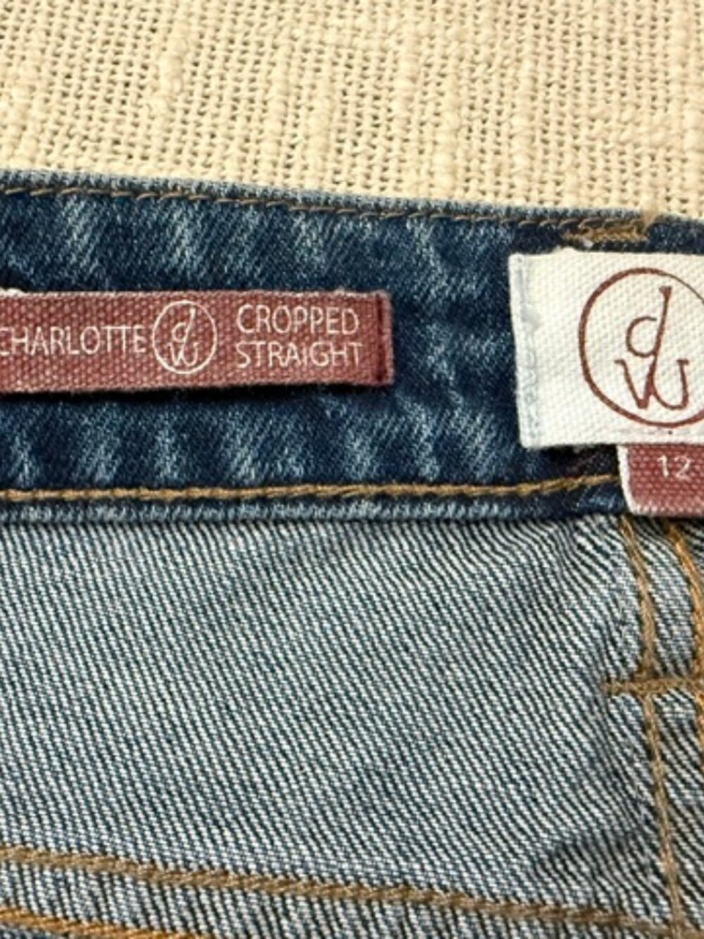 Driftwood Charlotte Cropped Straight Blue Jeans Floral Embroidered Size 12 NWT - Picture 4 of 6